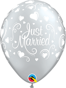 Latex Recien Casados Corazones